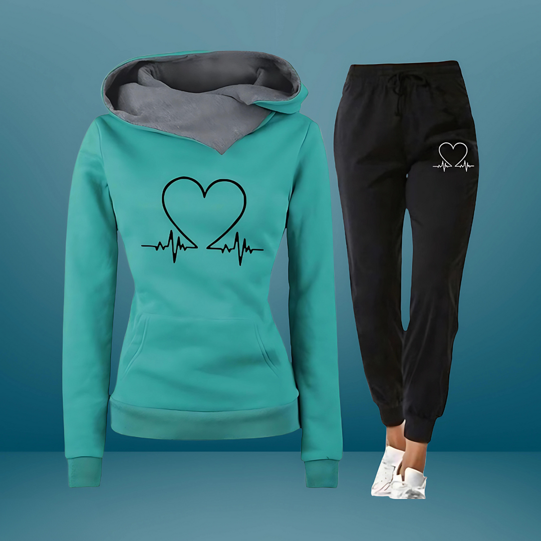 Josie - Stylowy Dres z Serduszkiem
